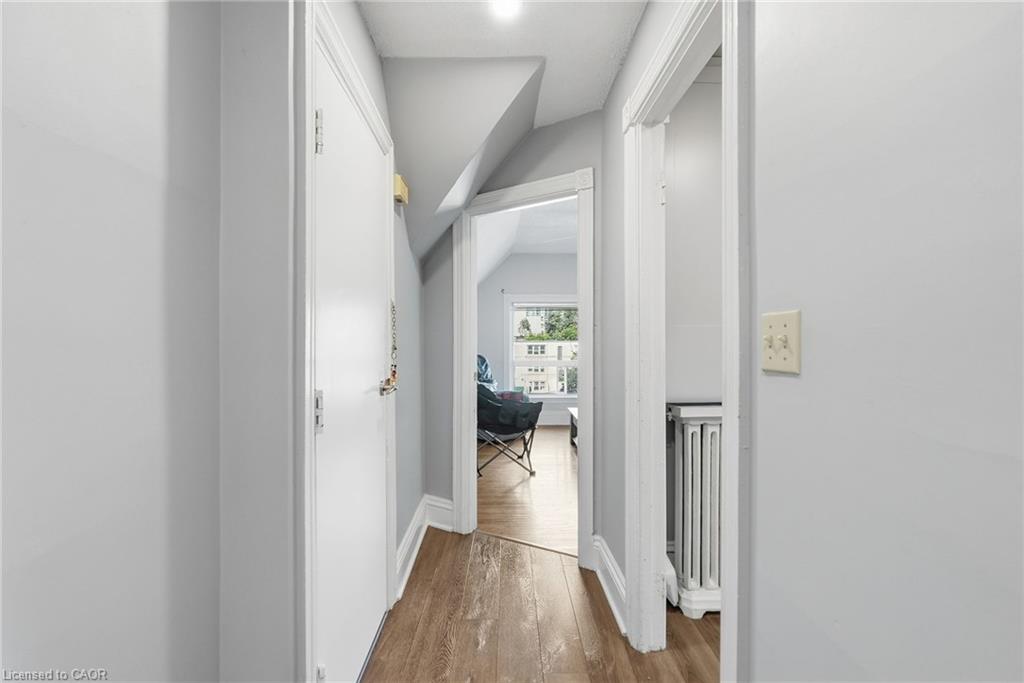 191 James Street S Property Photo 8