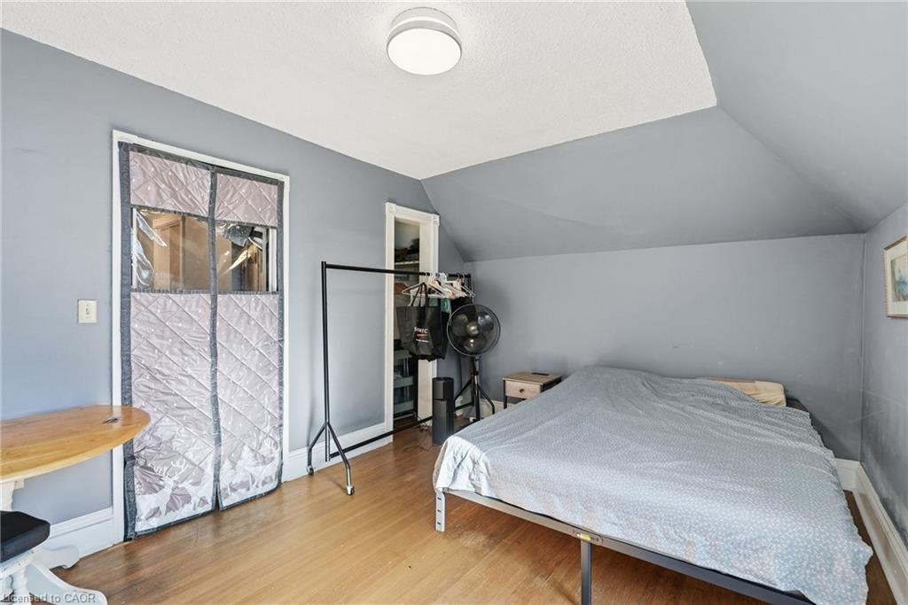 191 James Street S Property Photo 14