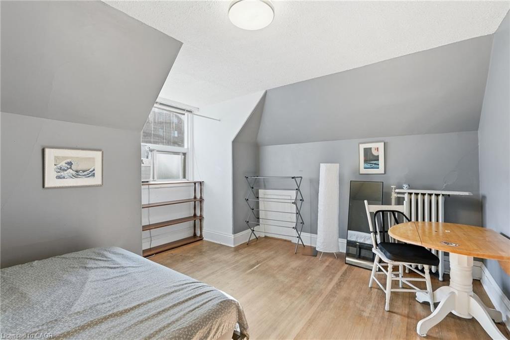 191 James Street S Property Photo 15