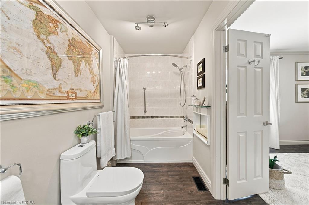 447 King Edward Street Property Photo 23