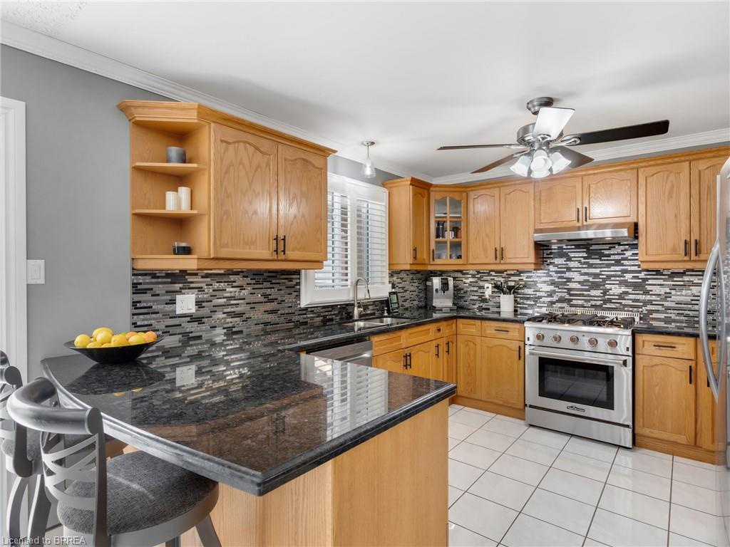 42 Emidio Crescent Property Photo 11