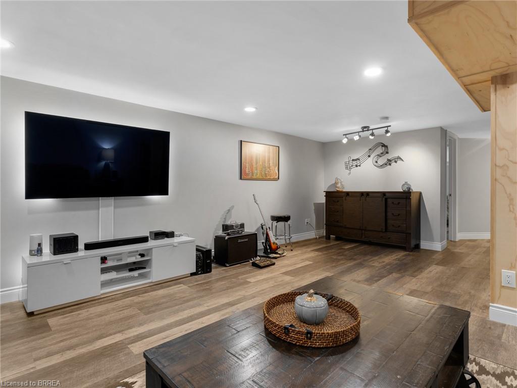 42 Emidio Crescent Property Photo 32