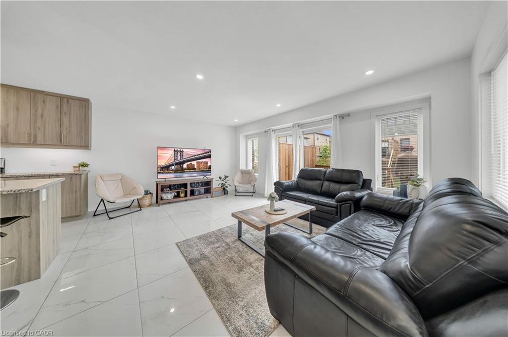 13 Pony Way Property Photo 10
