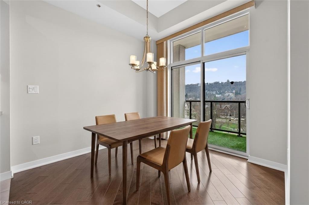 804-90 Charlton Avenue W Property Photo 10