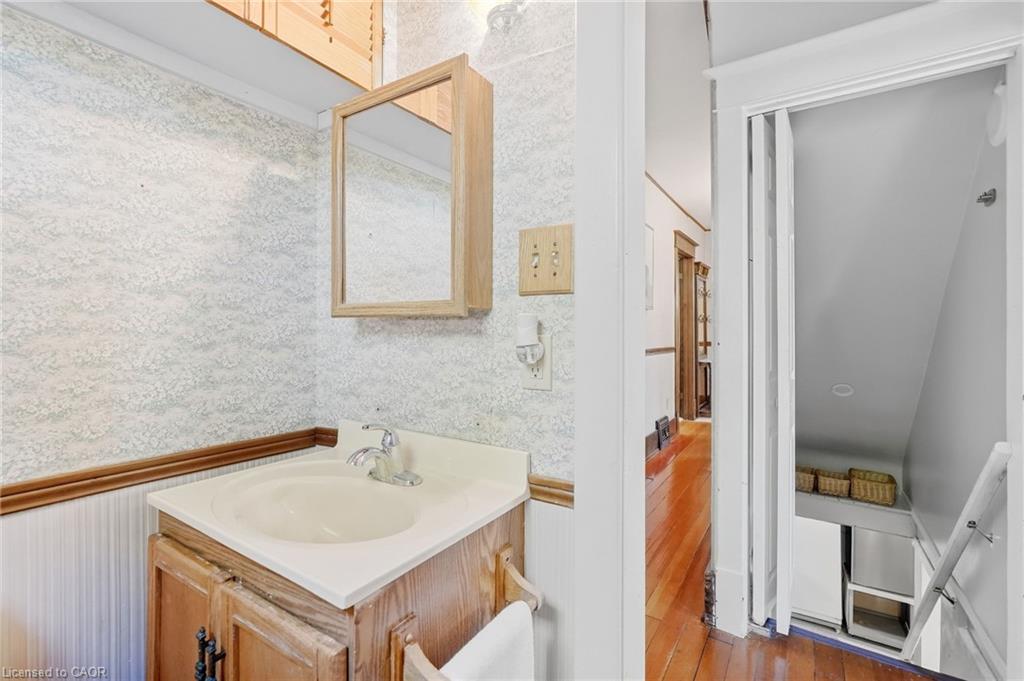 41 East 14th Street Property Photo 24