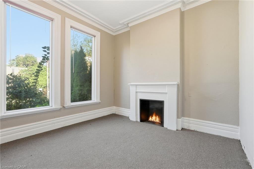 191 James Street S Property Photo 8