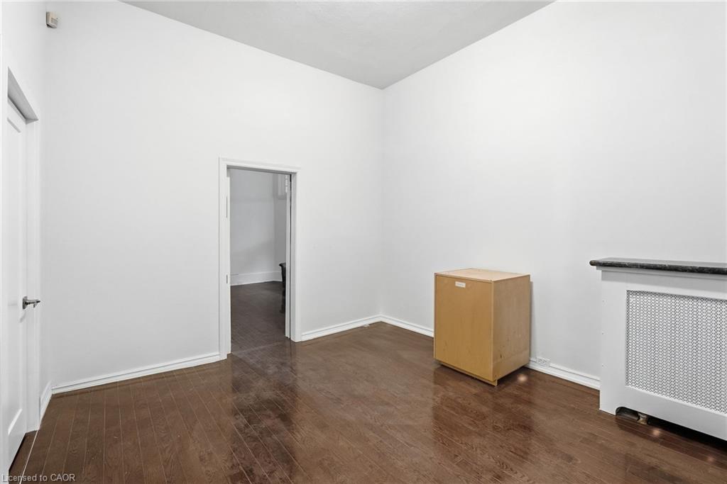191 James Street S Property Photo 13