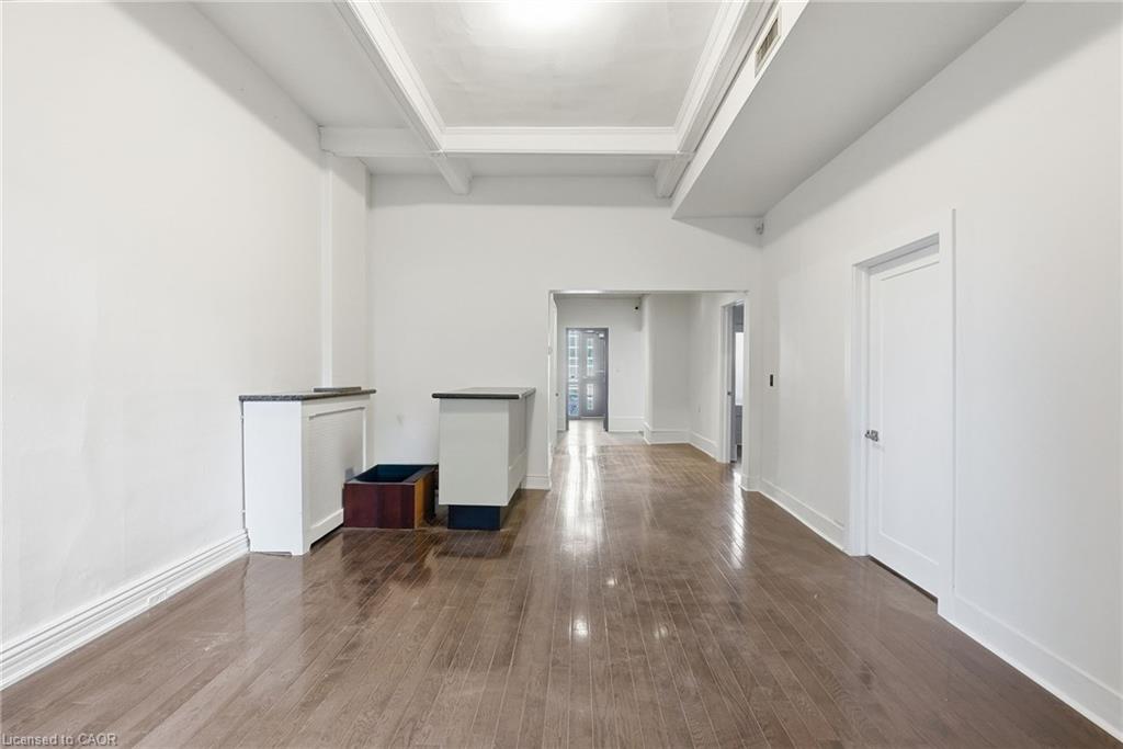 191 James Street S Property Photo 14