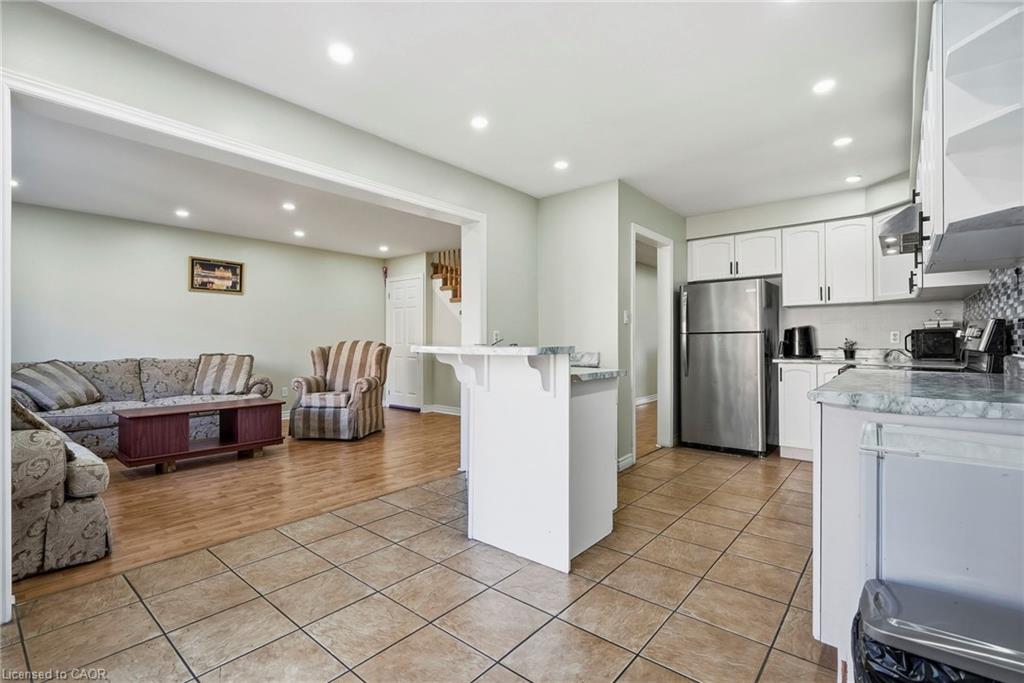 31 Peachwood Crescent Property Photo 11