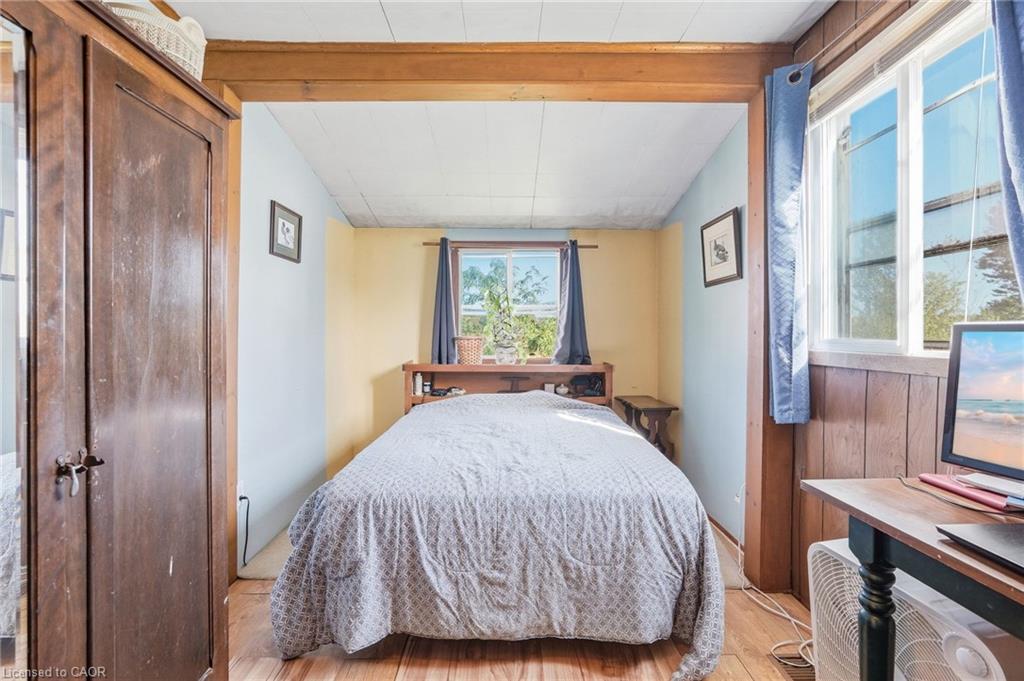 2579 Lakeshore Road Property Photo 17