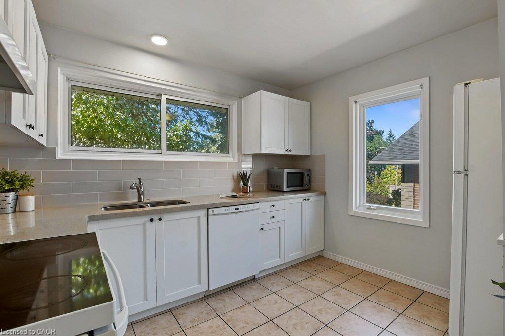15 Carwyn Crescent Property Photo 11