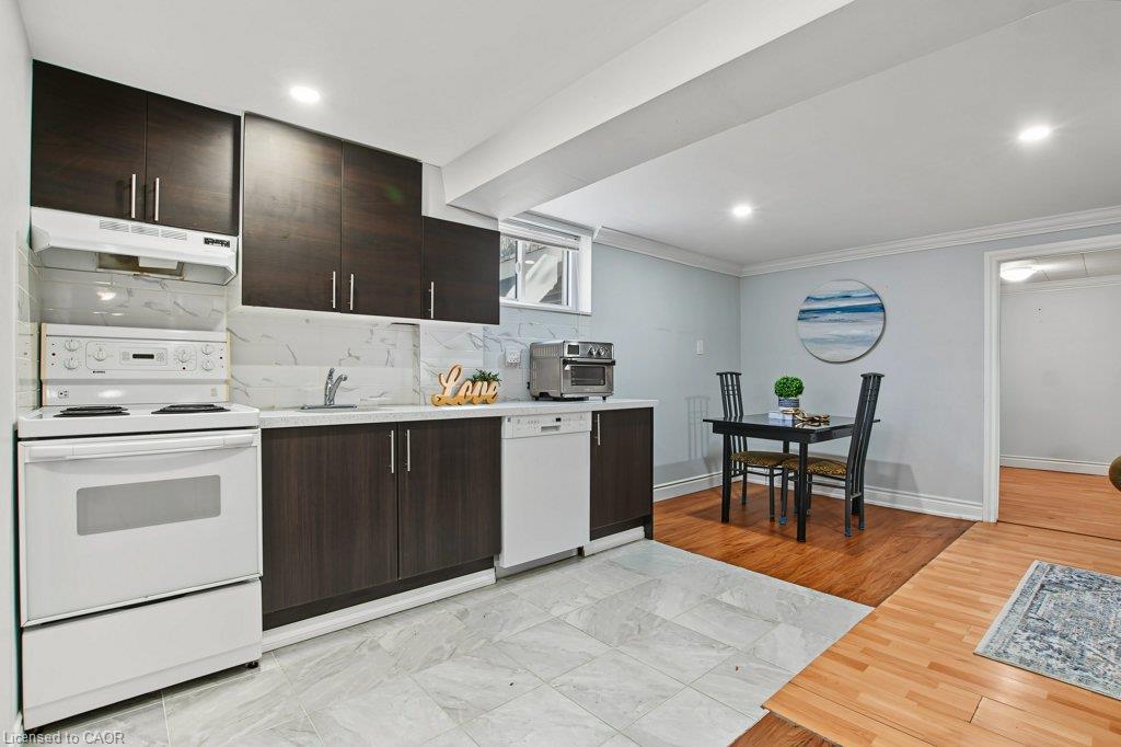 15 Carwyn Crescent Property Photo 25