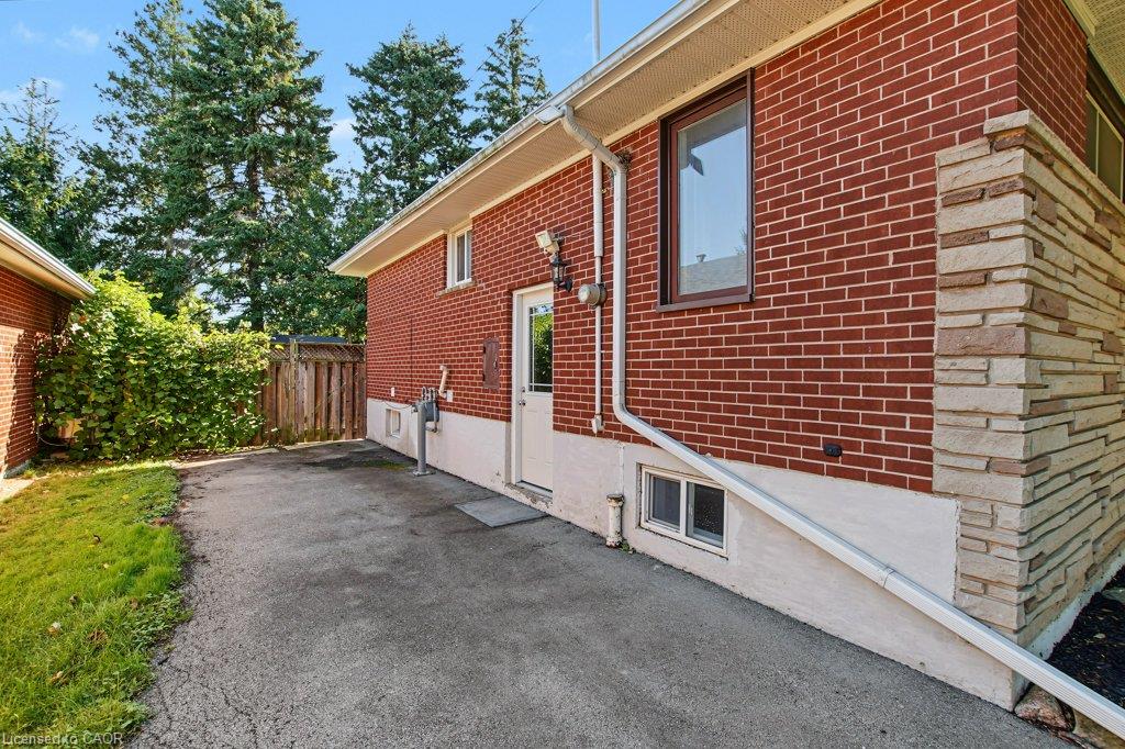 15 Carwyn Crescent Property Photo 42