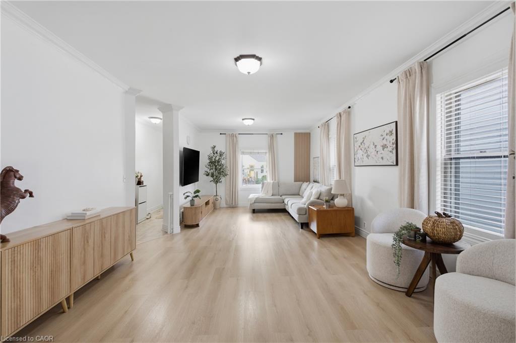 126 Niagara Street Property Photo 13