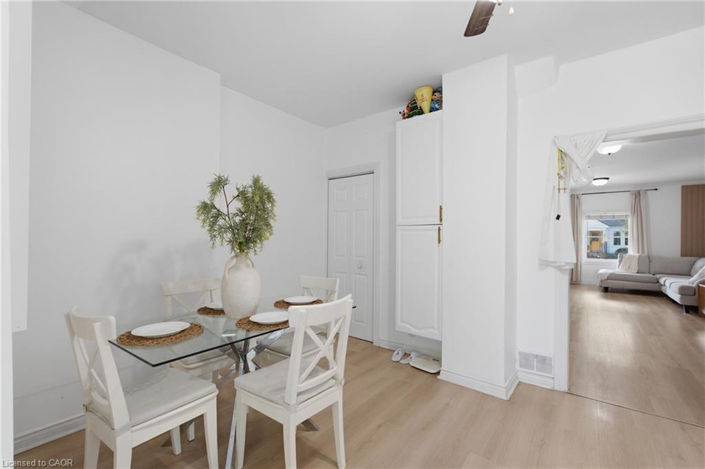 126 Niagara Street Property Photo 20