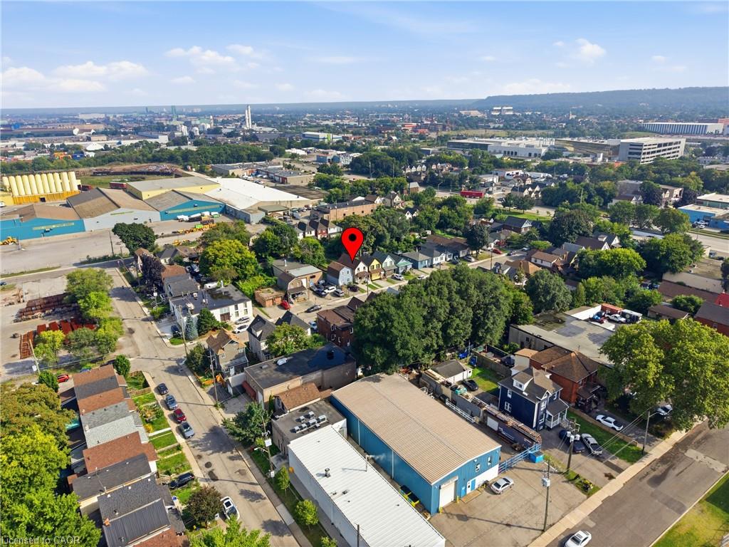 126 Niagara Street Property Photo 47