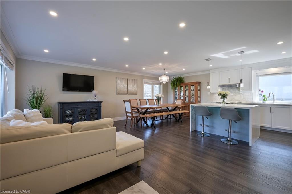 390 Wendall Place Property Photo 15