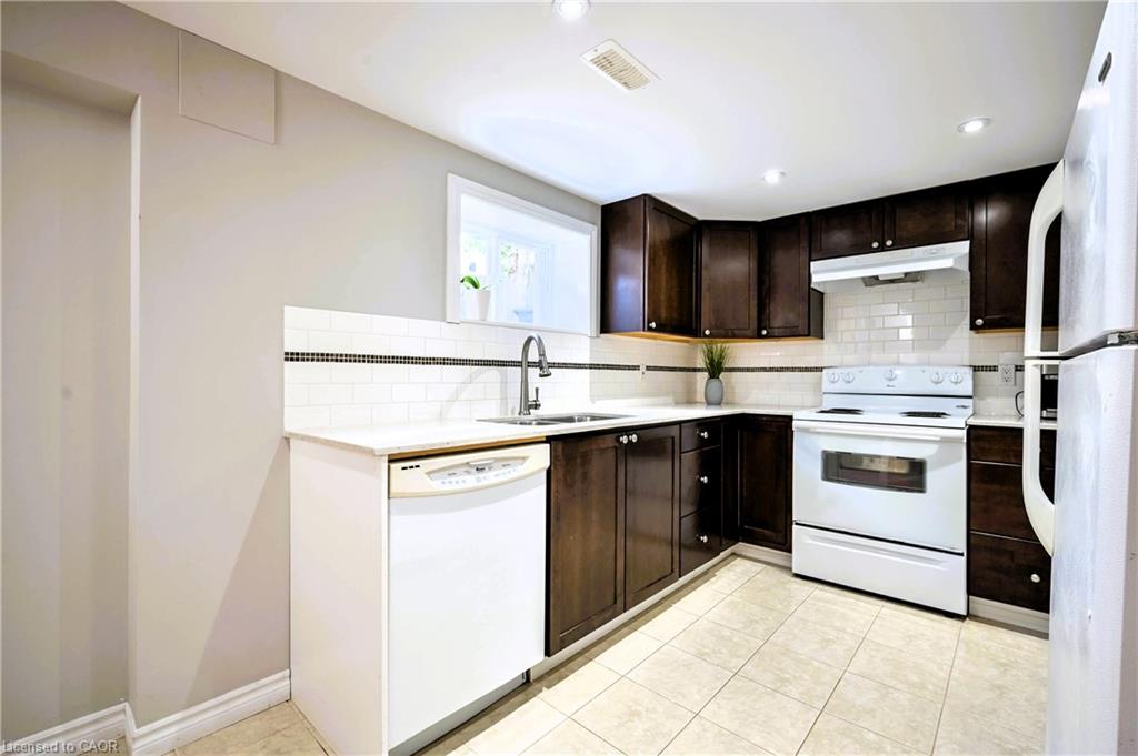 390 Wendall Place Property Photo 27