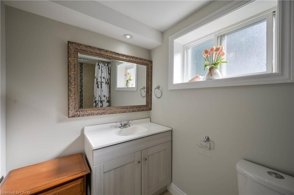 390 Wendall Place Property Photo 33