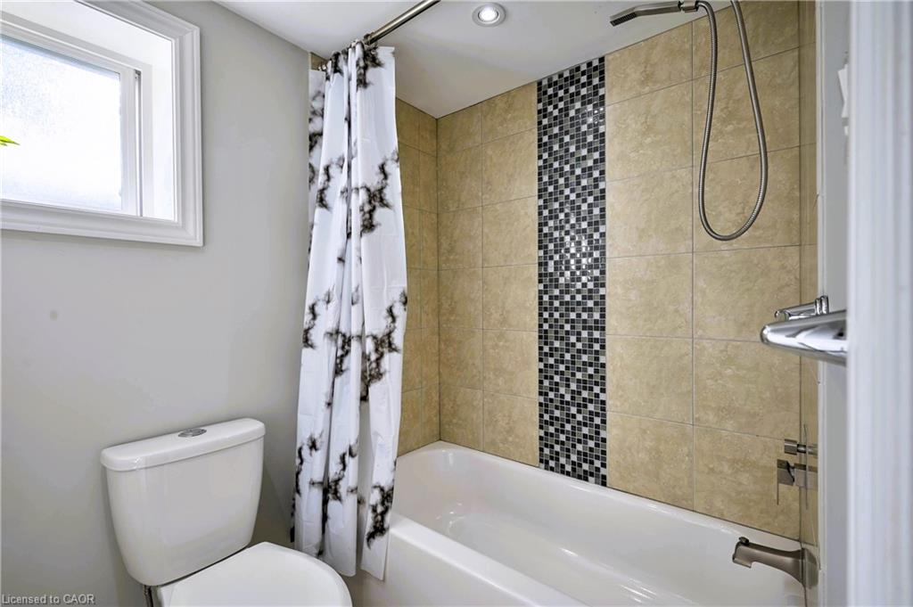 390 Wendall Place Property Photo 34
