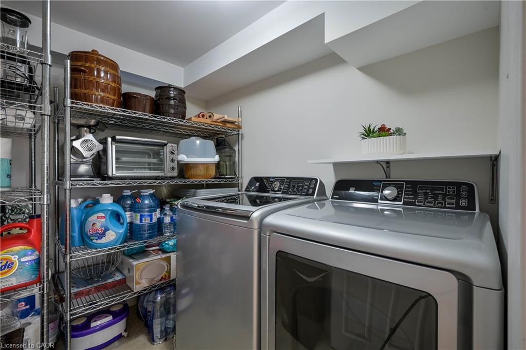 390 Wendall Place Property Photo 38