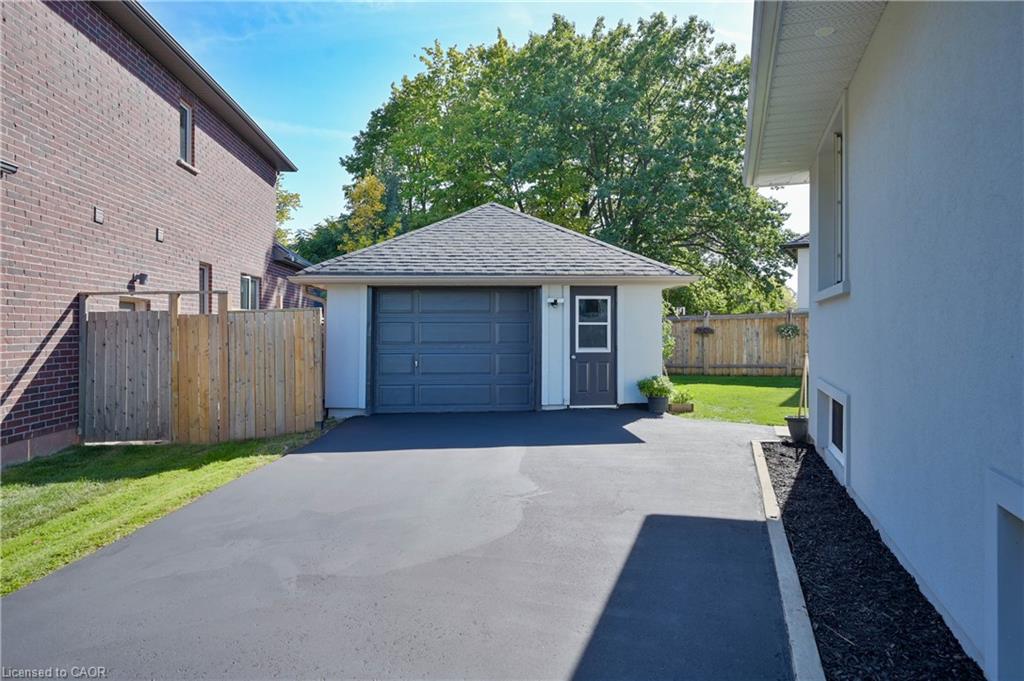 390 Wendall Place Property Photo 39