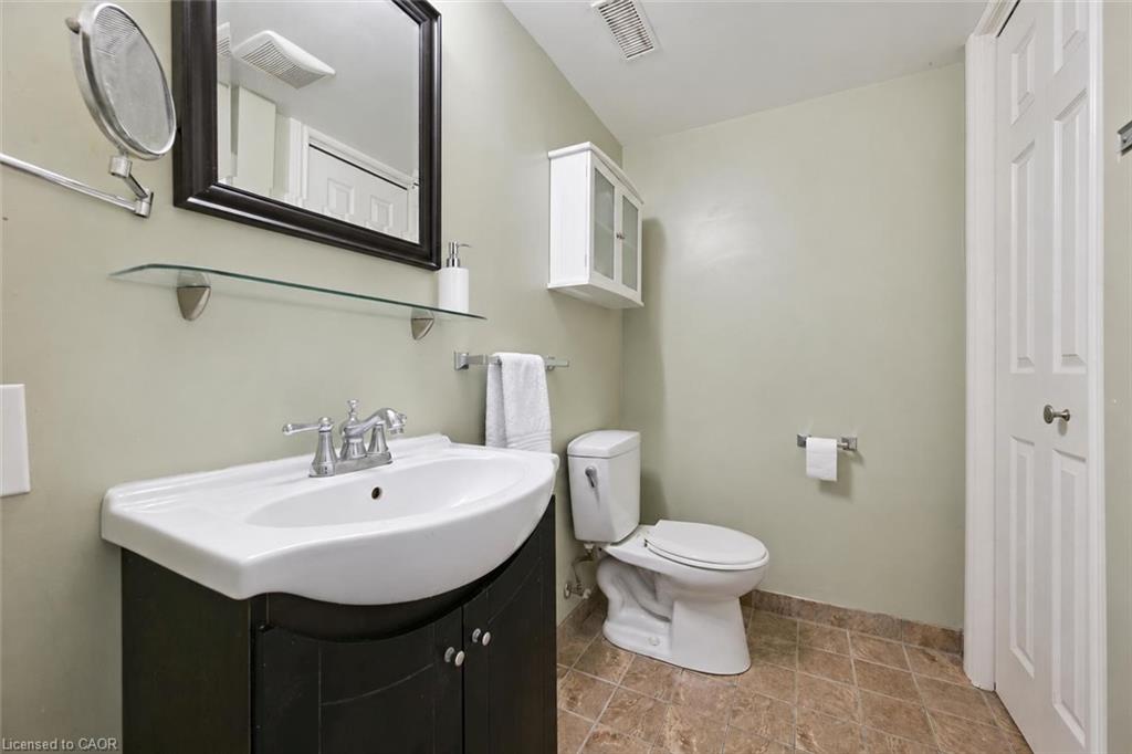 41 Prince Charles Drive Property Photo 16