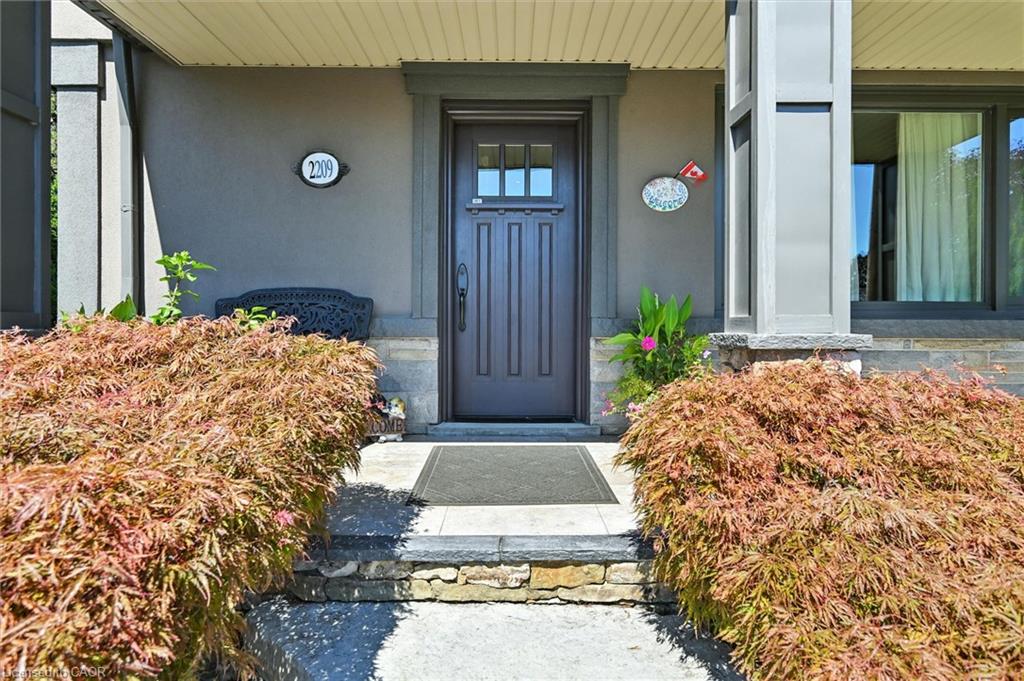 2209 Ghent Avenue Property Photo 3