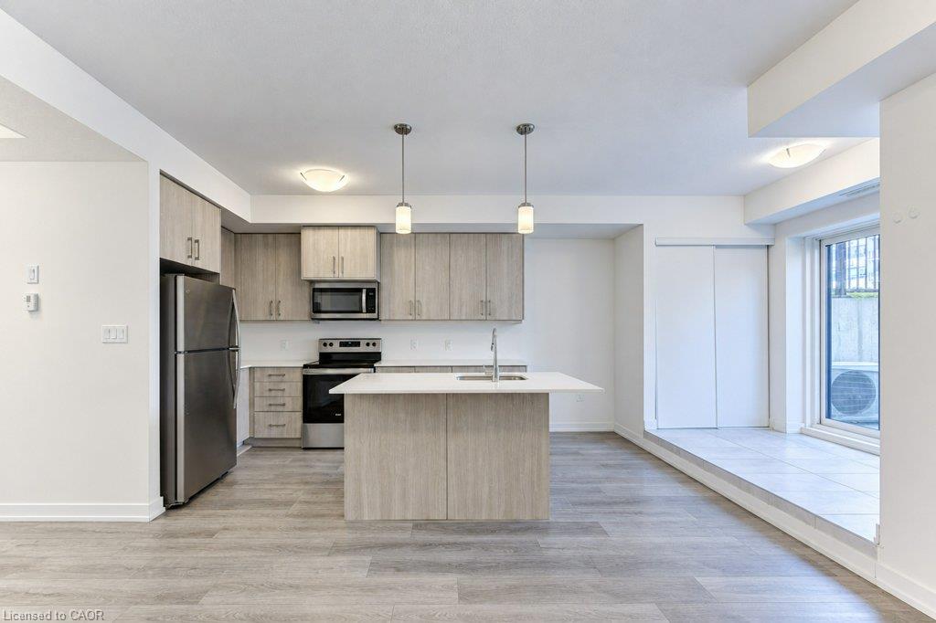 D16-10 Palace Street Property Photo 20