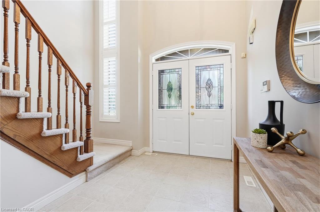 2381 Grand Oak Trail Property Photo 3