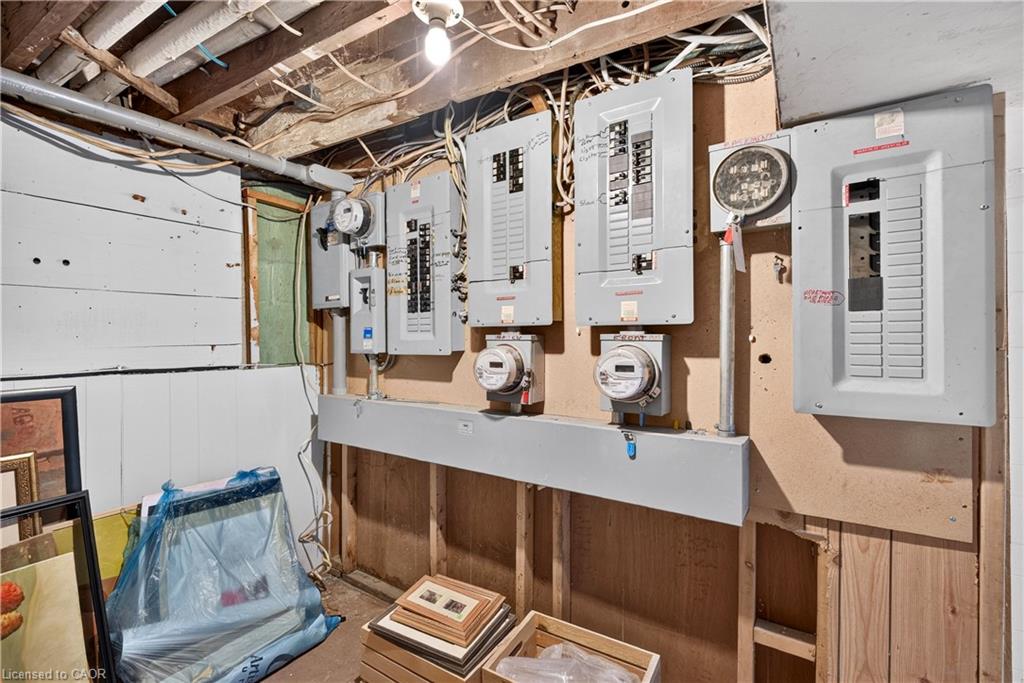 689 Barton Street E Property Photo 28