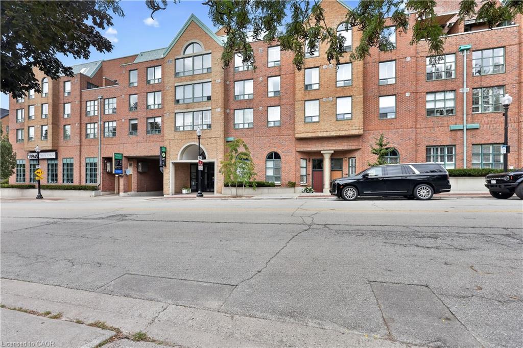 211-221 Robinson Street