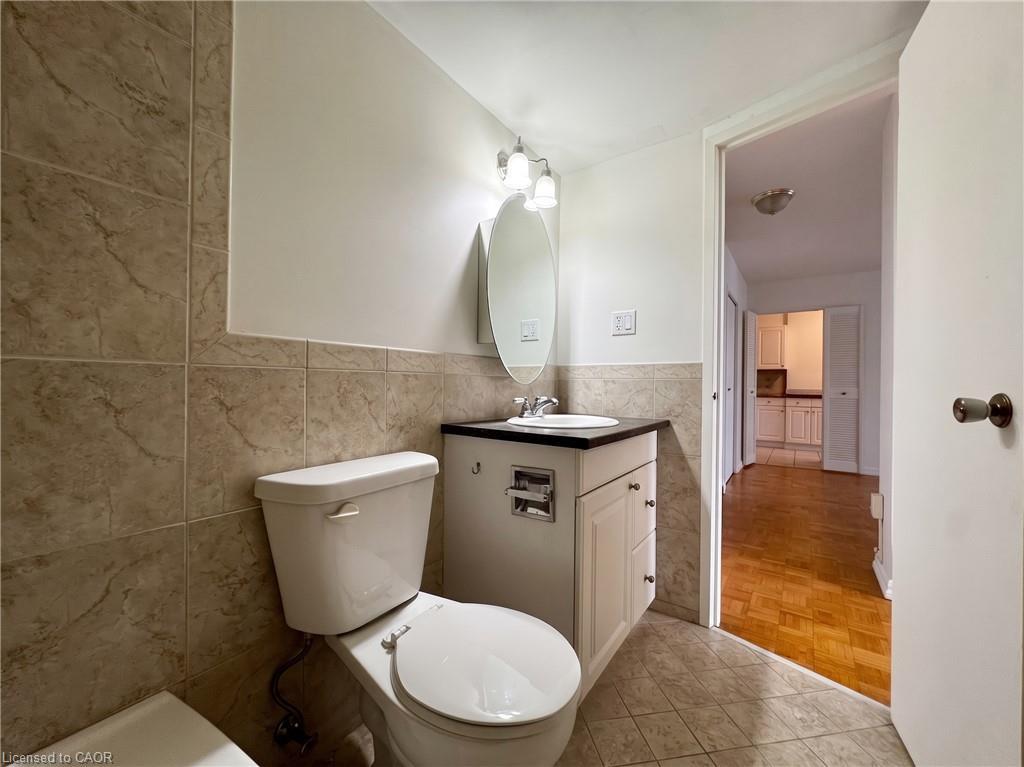 809-35 Towering Heights Boulevard Property Photo 13