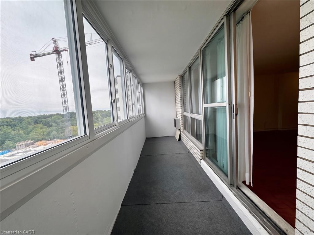 809-35 Towering Heights Boulevard Property Photo 14