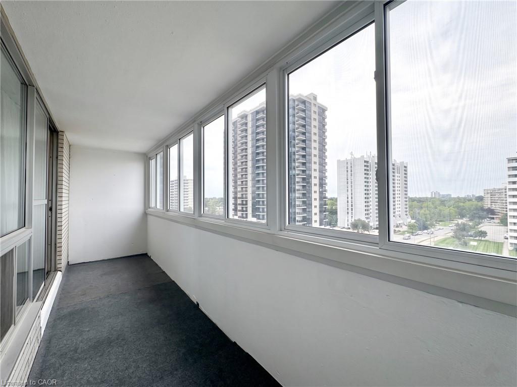 809-35 Towering Heights Boulevard Property Photo 15