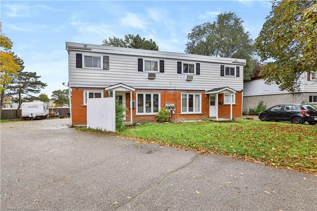 23 Brenda Court Property Photo 4