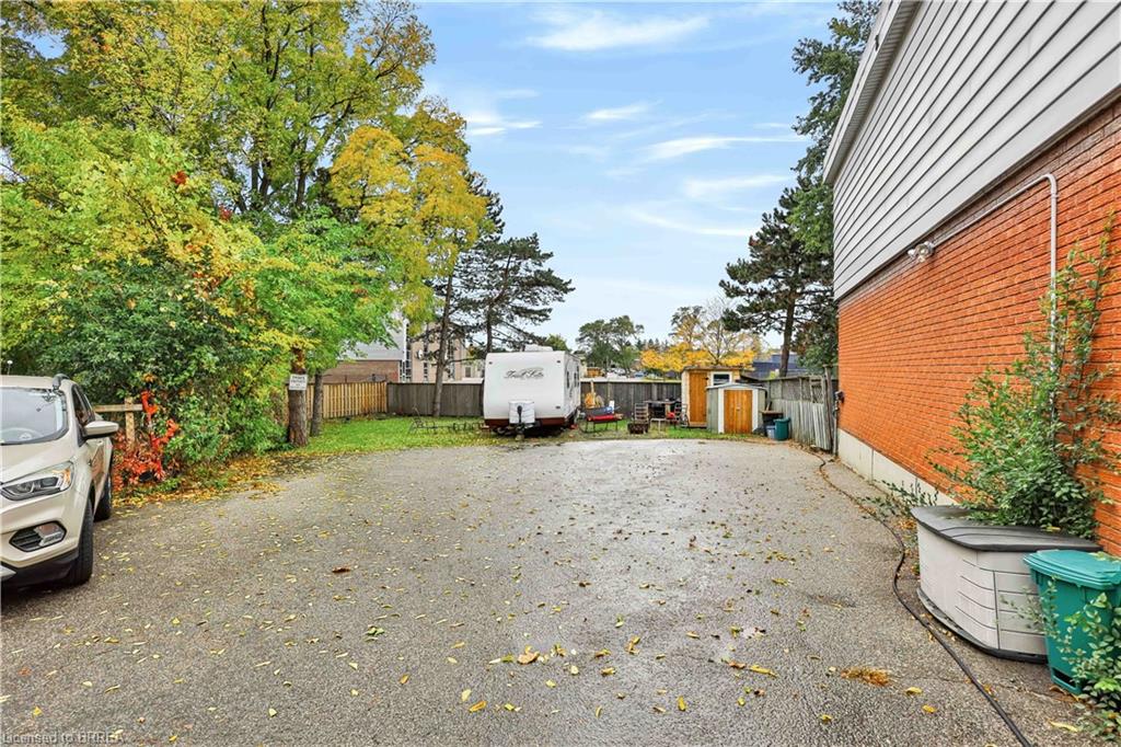 23 Brenda Court Property Photo 5