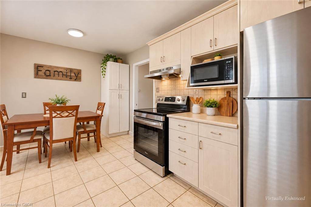 7 Hanover Place Property Photo 9