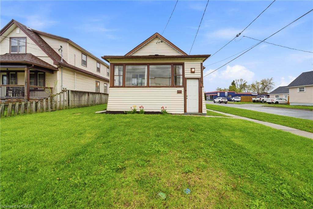 107 Broadway Street Property Photo 1
