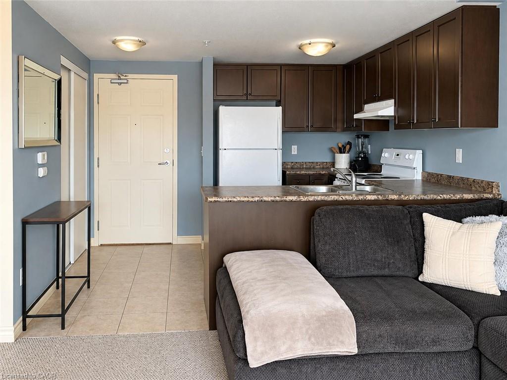 410-45 Goodwin Drive Property Photo 4
