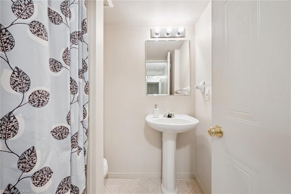 71-240 London Road W Property Photo 15