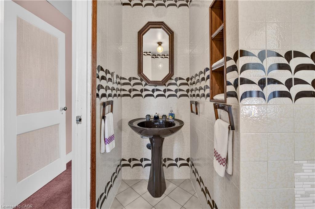 248 Saint Clair Boulevard Property Photo 9