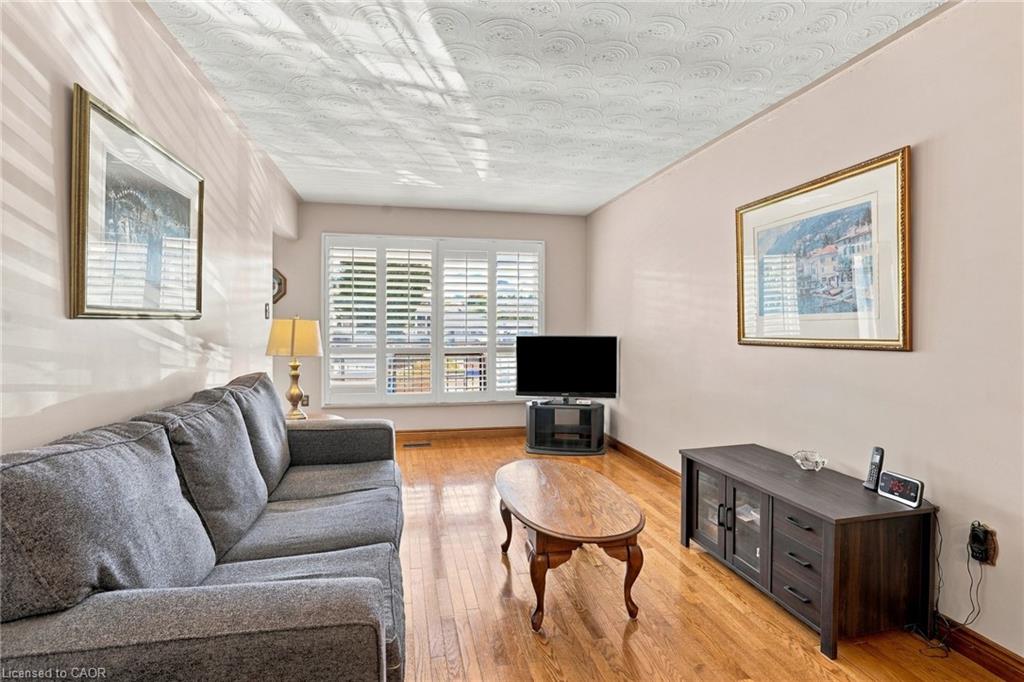 564 Cochrane Road Property Photo 14