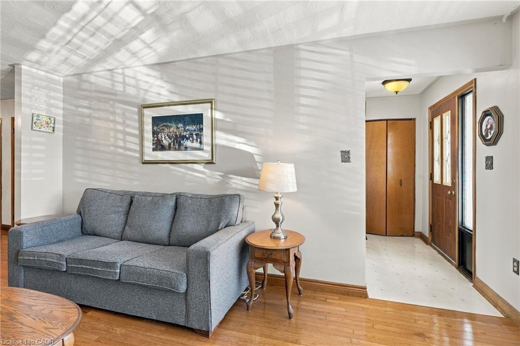 564 Cochrane Road Property Photo 16
