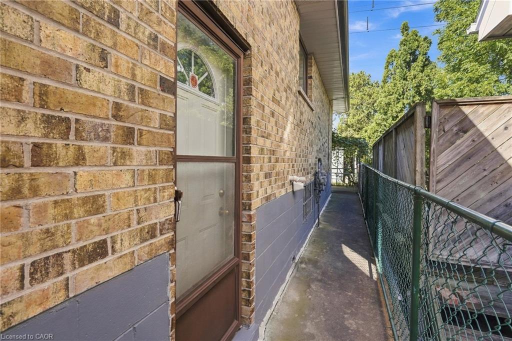 564 Cochrane Road Property Photo 42