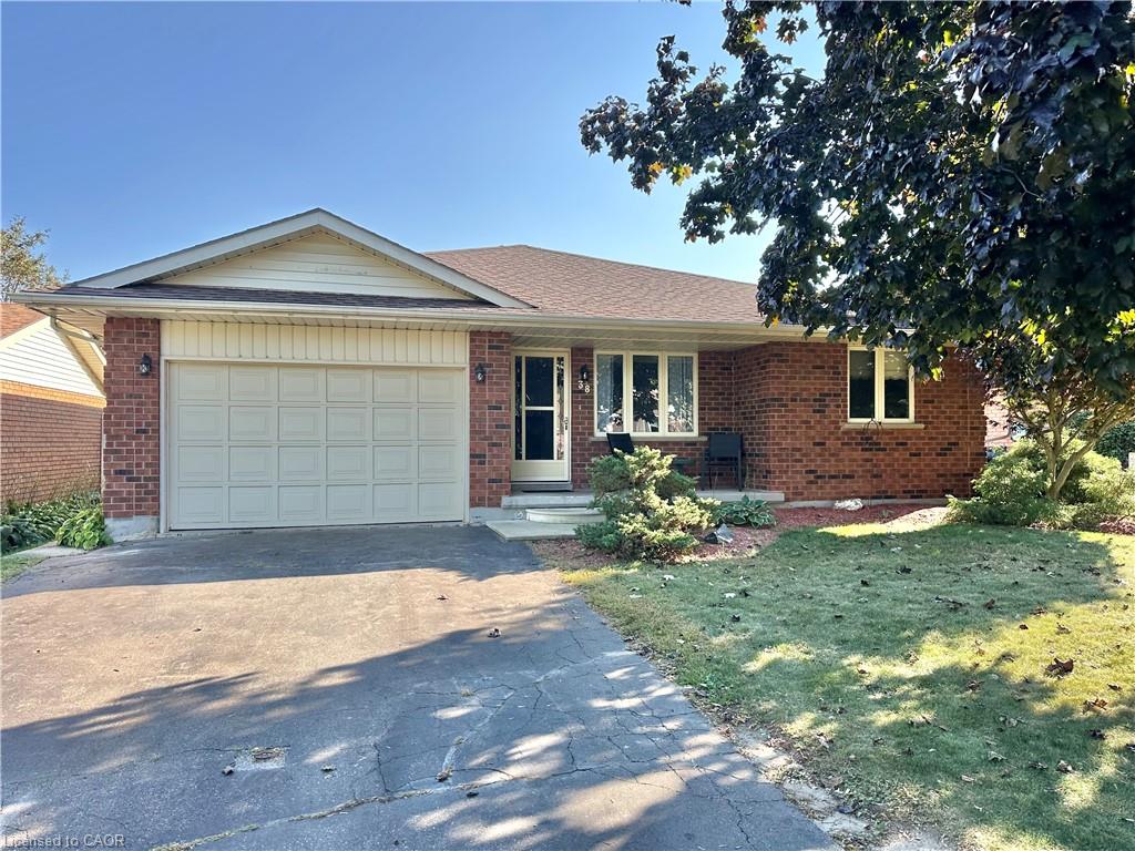 38 Mann Avenue Property Photo 1