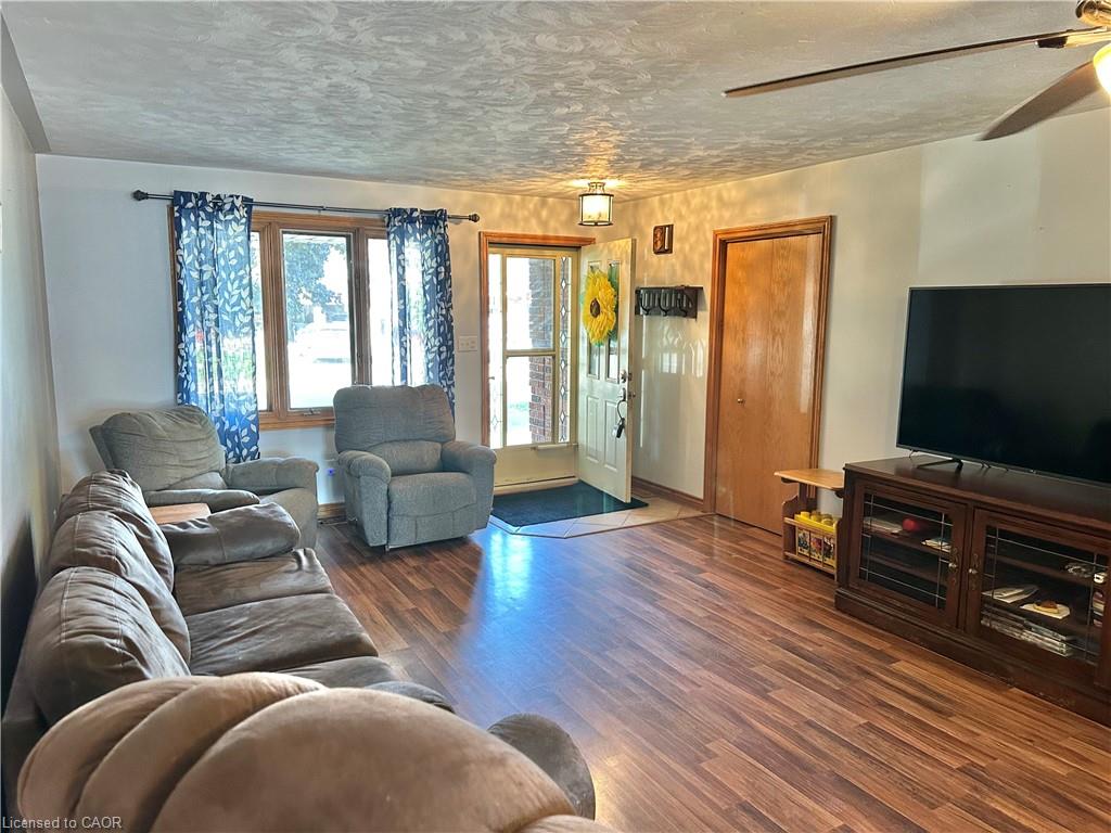 38 Mann Avenue Property Photo 3