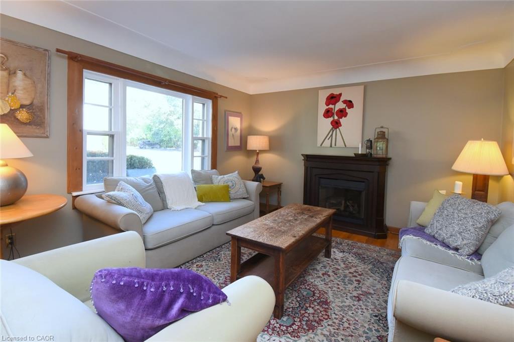 23 Bond Street S Property Photo 7