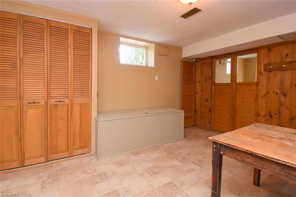 23 Bond Street S Property Photo 15
