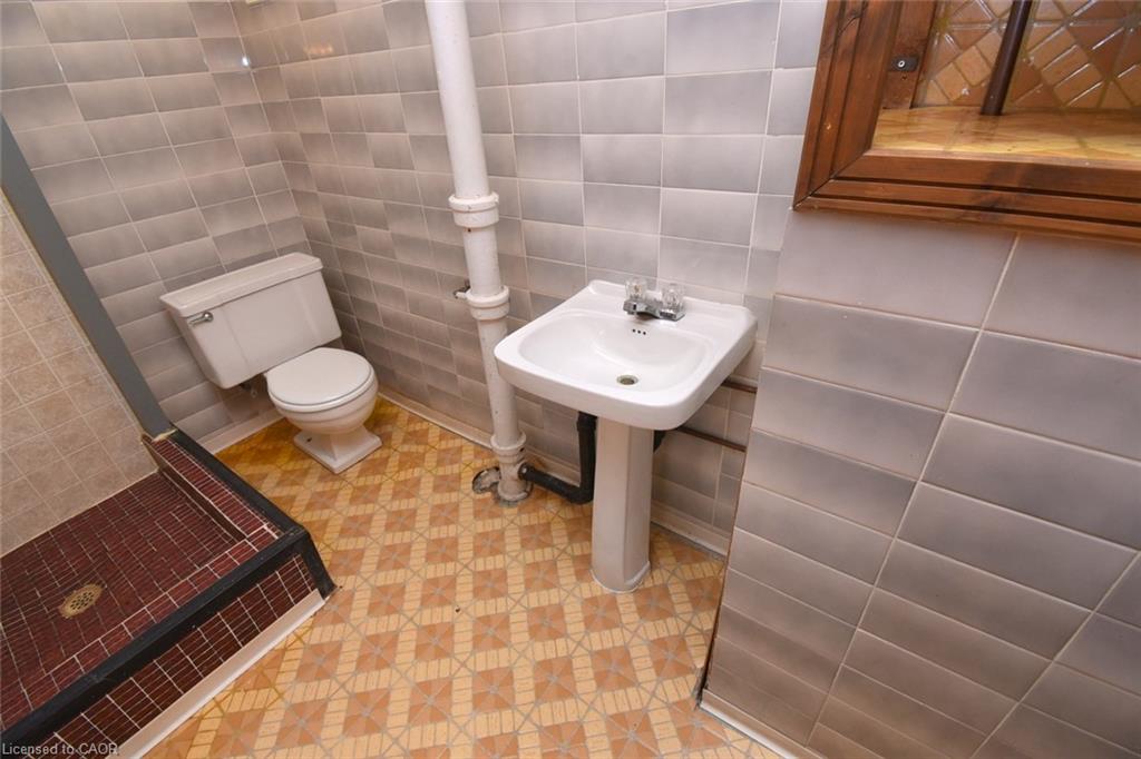 23 Bond Street S Property Photo 18